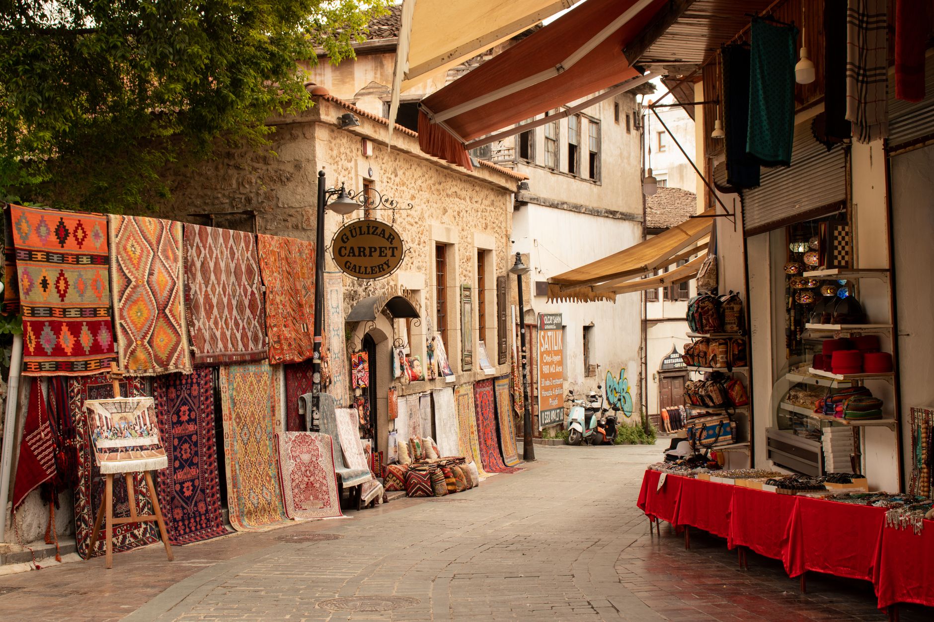 ARSLAN OTO LASTİK VE YOL YARDIM Yerel İşletme fotoğrafı 6